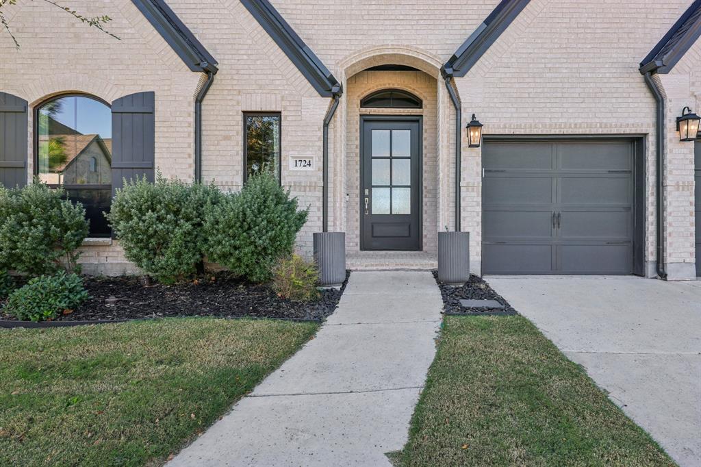 MANTUA POINT - Residential Lease