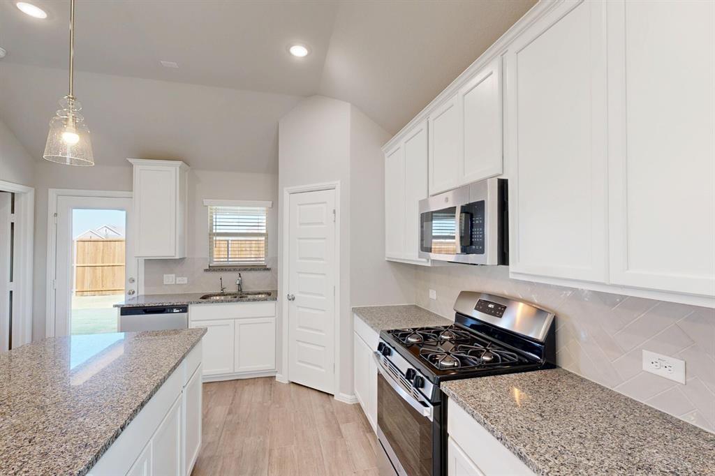 7512 Spicebush Drive