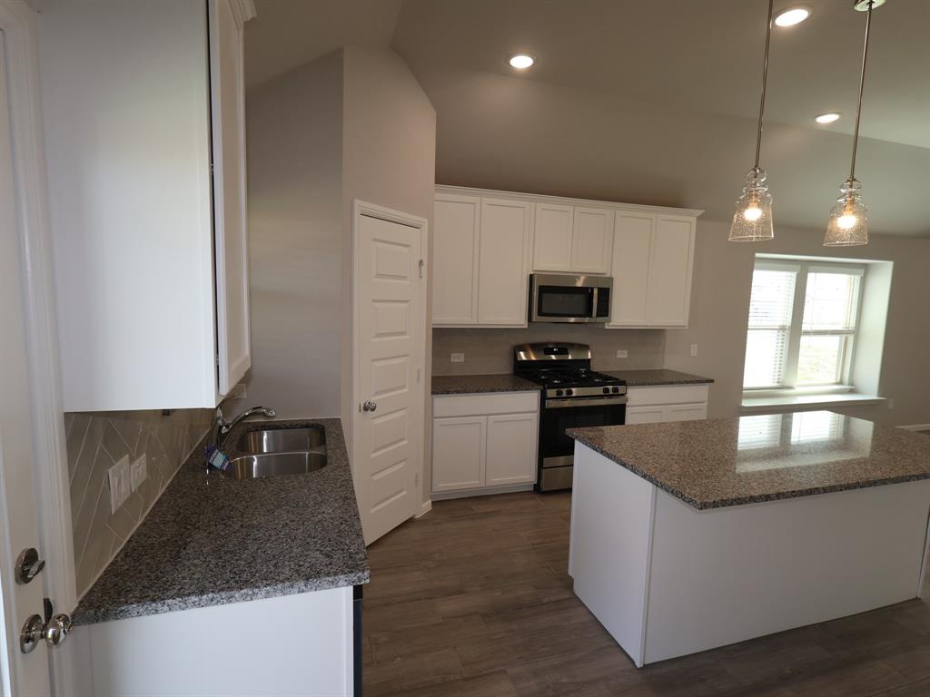 7512 Spicebush Drive