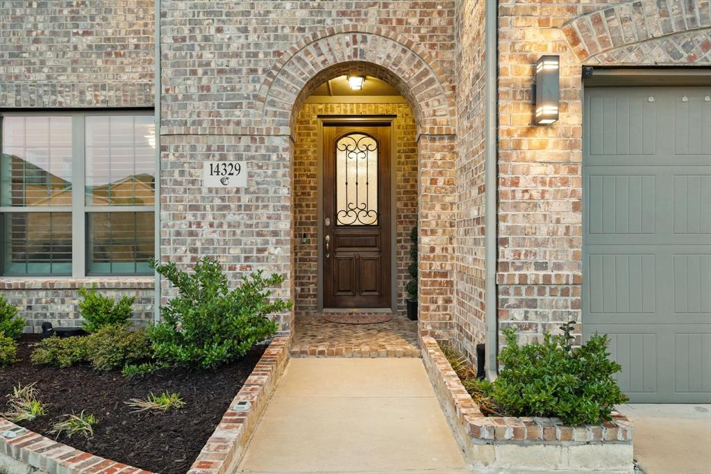 14329 Home Trail