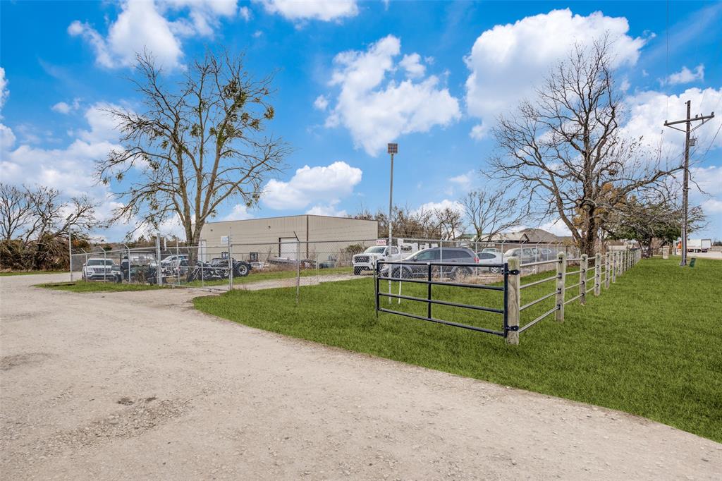 ABS A0887 R K SMITH SURVEY - Land