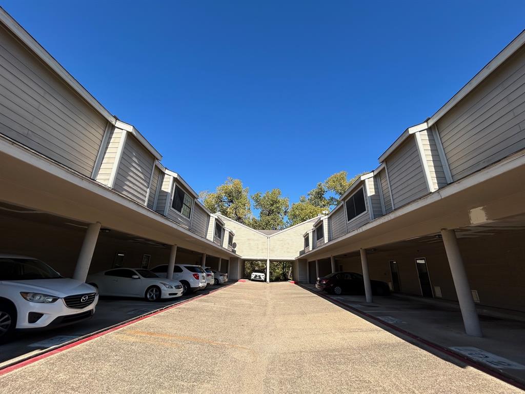 Parkwood Creek Condos - Residential