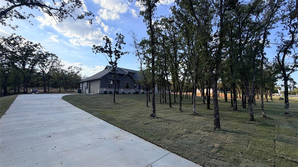 Photo of 729 County Road 3355, Paradise, TX 76073 (MLS # 21391323)