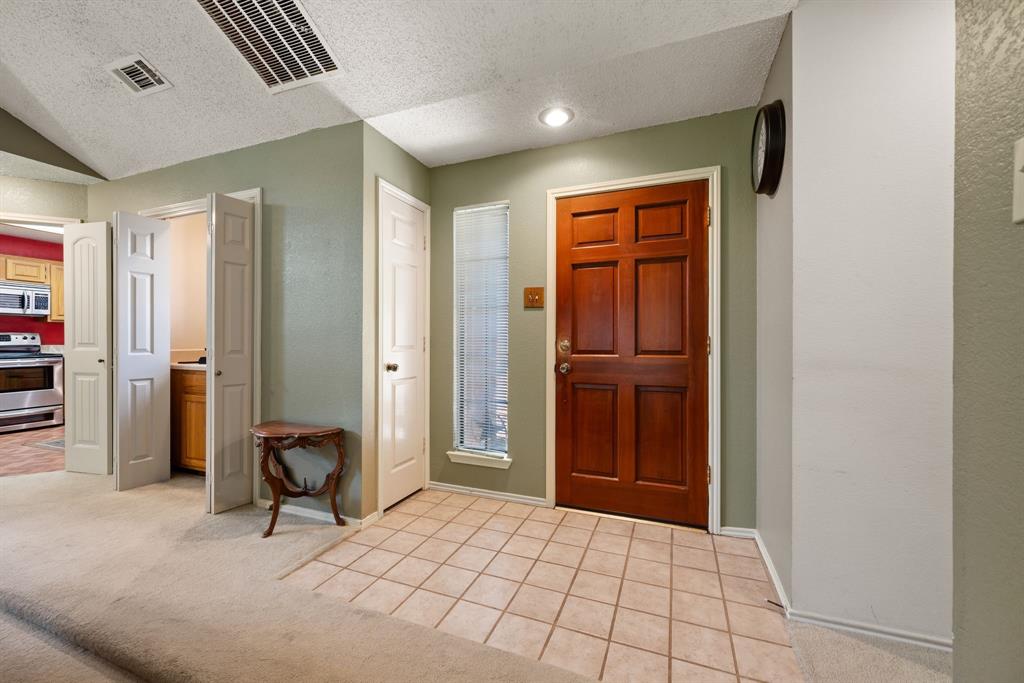 4009 Bradley Lane