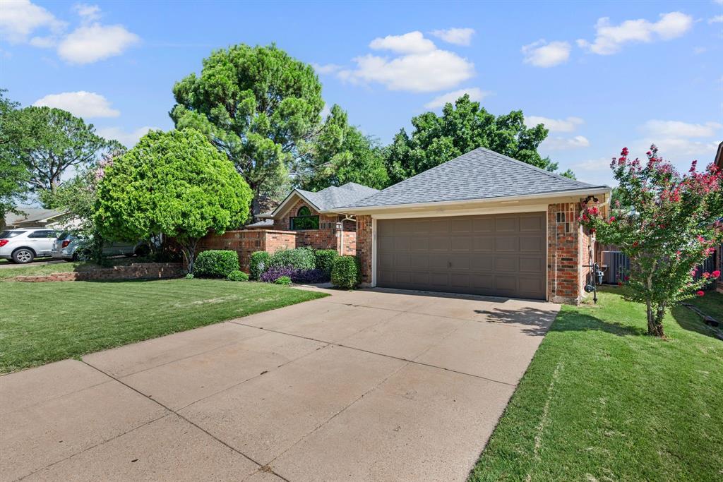 4009 Bradley Lane