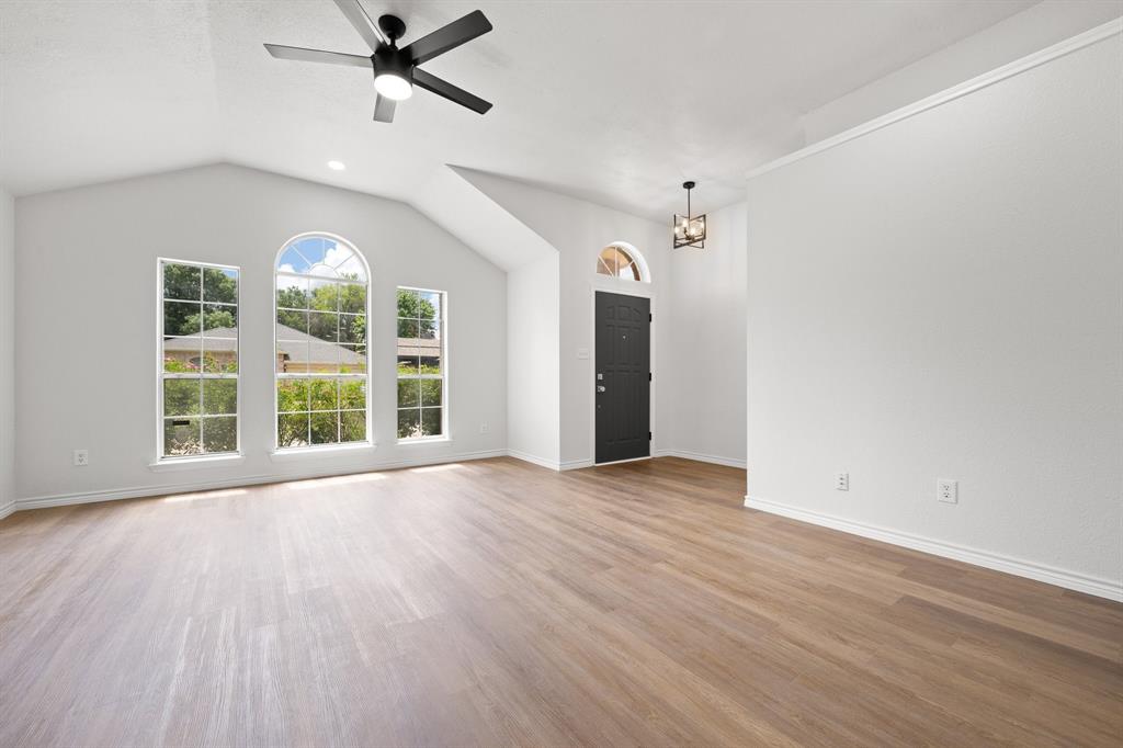 708 Carette Drive