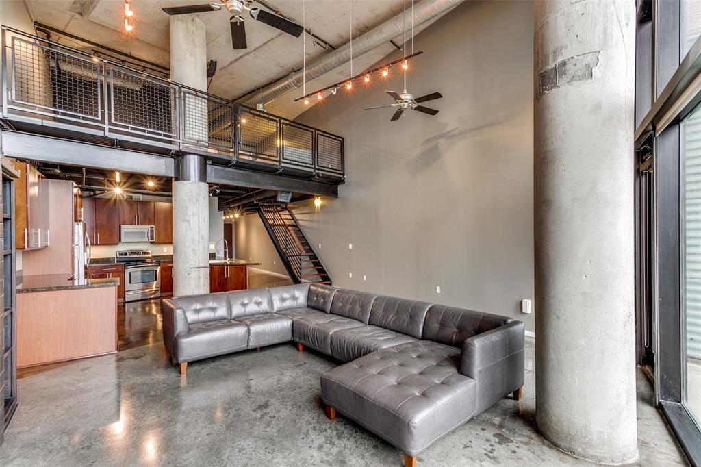 3110 Thomas Avenue 517