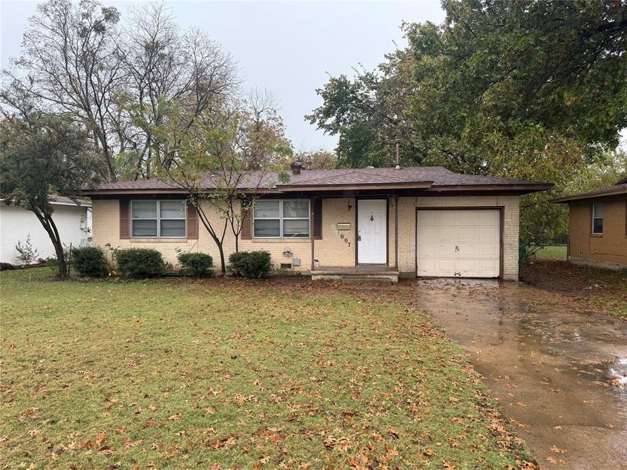 Charming three bedroom, one bathroom and one car garage in the heart of Denton. This home is perfect for an investor looking to add to his or her real estate portfolio. This home features laminate flooring throughout and new HVAC system July 2025. Similar homes rent in the area for $1700-$1850 mo.
