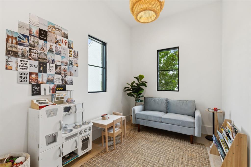 Hat Creek Estates - Residential