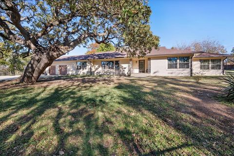 A home in Alvarado