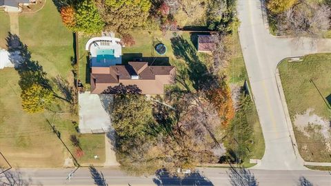 A home in Alvarado