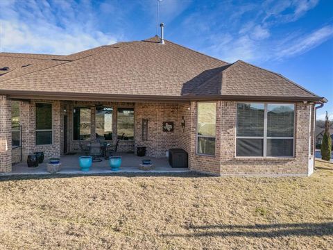 A home in Benbrook