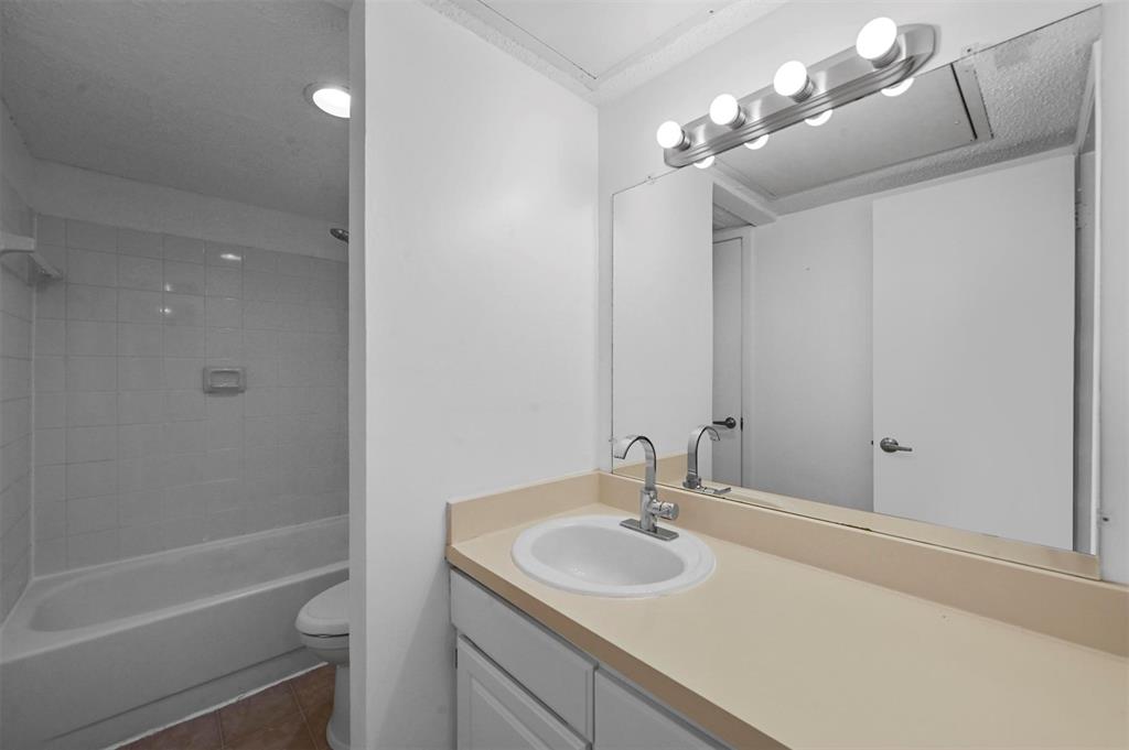 Prestonwood Green Condos - Residential