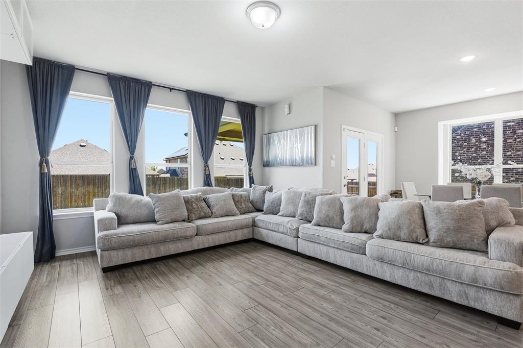 Sheppards Place - Residential