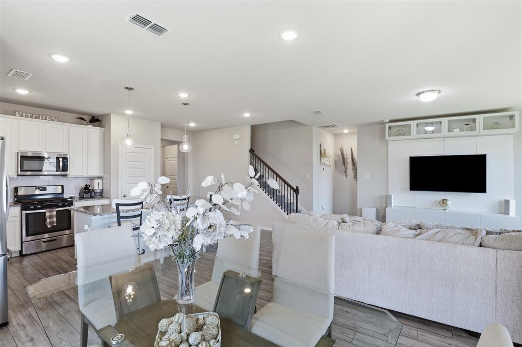 Sheppards Place - Residential