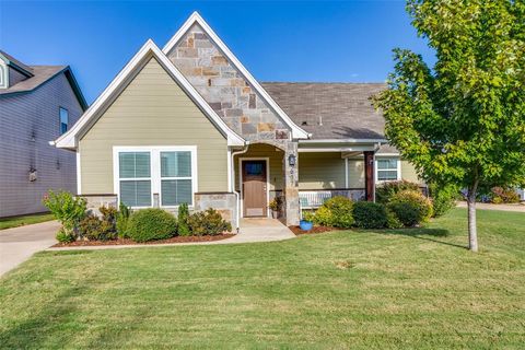 637 Kagen Court Burleson TX 76028