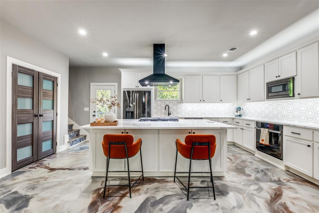 8618 San Leandro Drive