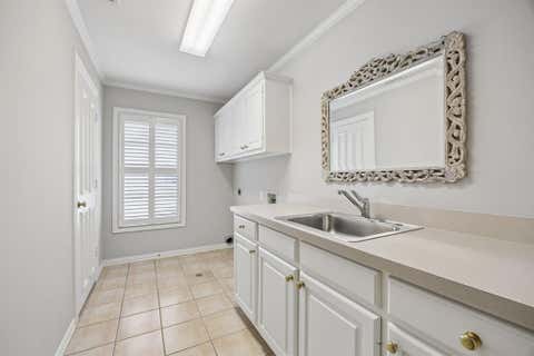 Tiny photo for 4121 Stanford Avenue, University Park, TX 75225 (MLS # 21325573)