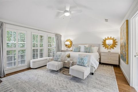 Tiny photo for 4121 Stanford Avenue, University Park, TX 75225 (MLS # 21325573)