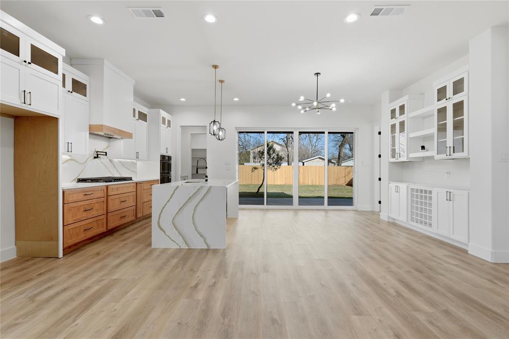 Joe A 02 Irvin - Residential