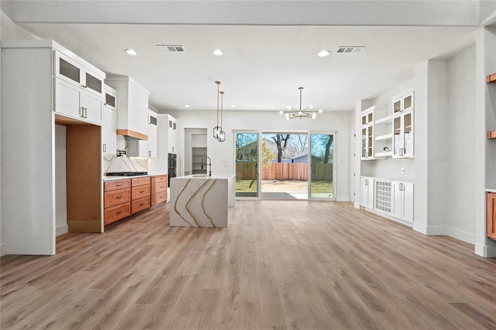 Joe A 02 Irvin - Residential