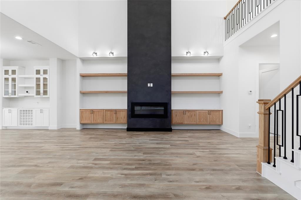 Joe A 02 Irvin - Residential