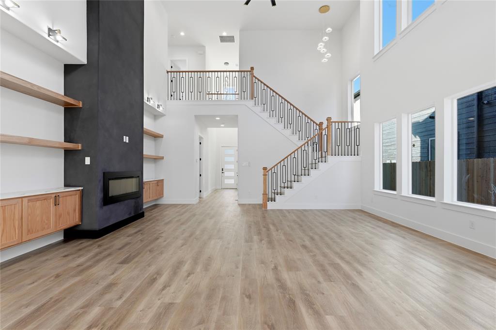 Joe A 02 Irvin - Residential