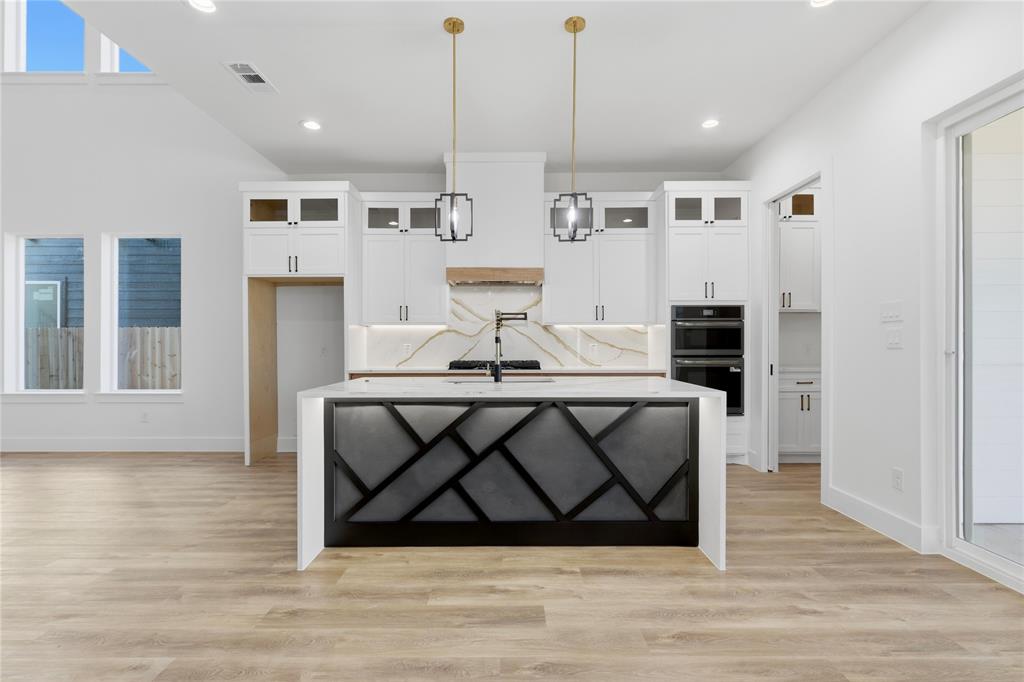 Joe A 02 Irvin - Residential