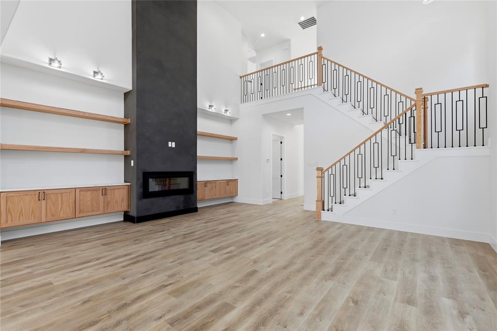 Joe A 02 Irvin - Residential