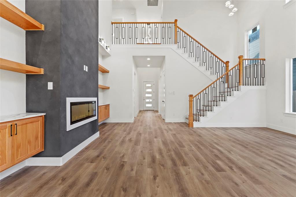 Joe A 02 Irvin - Residential