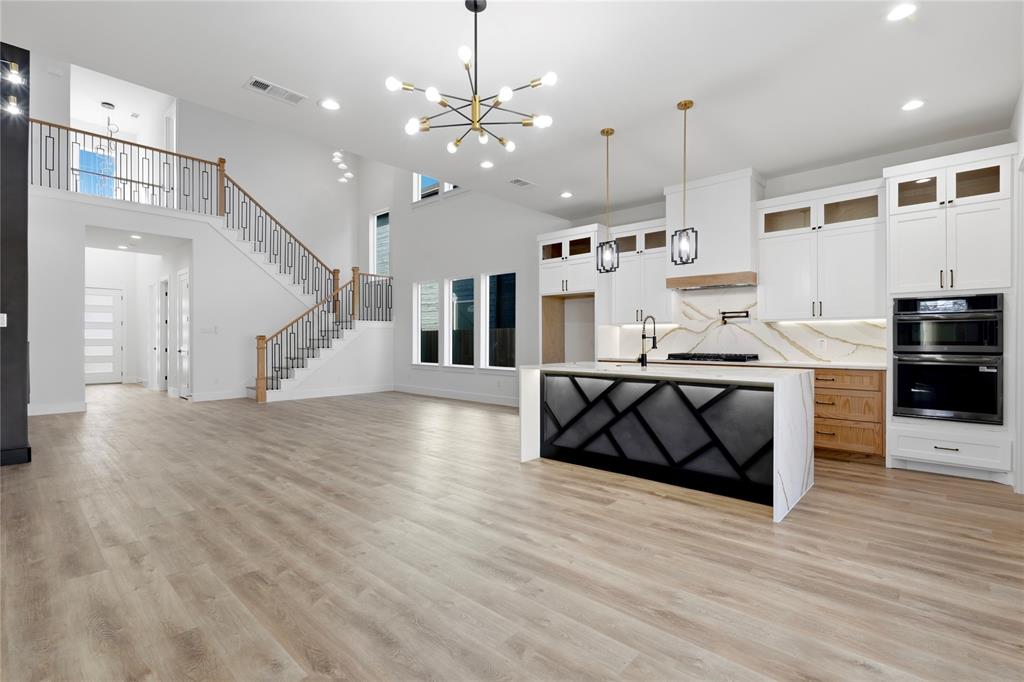 Joe A 02 Irvin - Residential