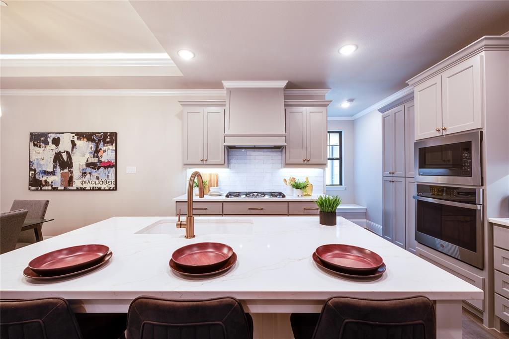 The Parkland Condos - Residential Lease