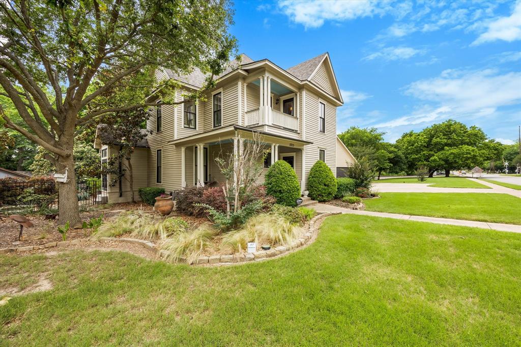 1025 W Main Street