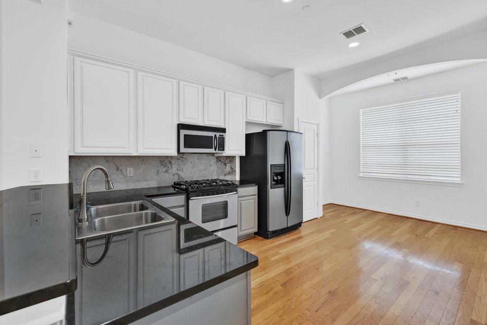 Holland Oaks Condo - Residential