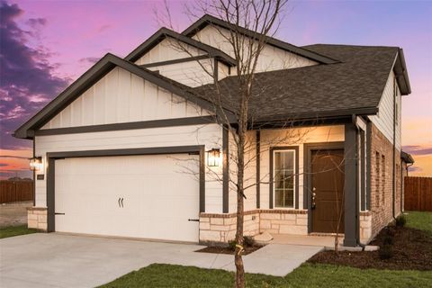 221 Cranz Farm Drive Saginaw TX 76179