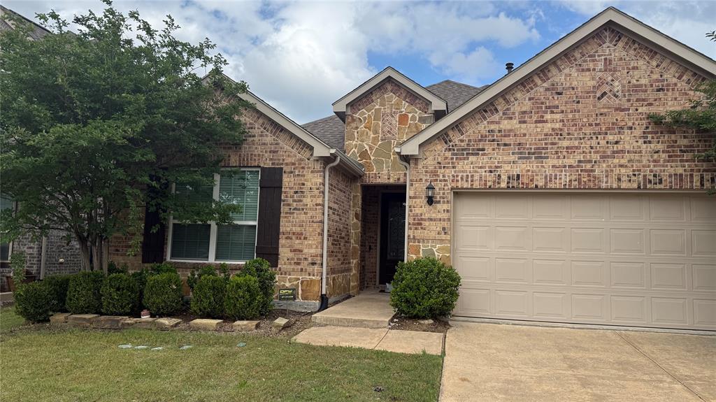 1621 Breezy Bay Court