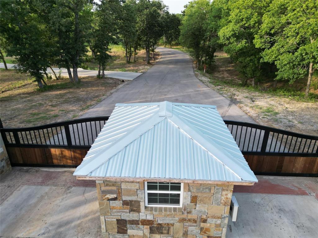 2066 Woodland Road