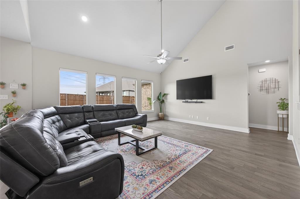 Ventana Ph 5a - Residential