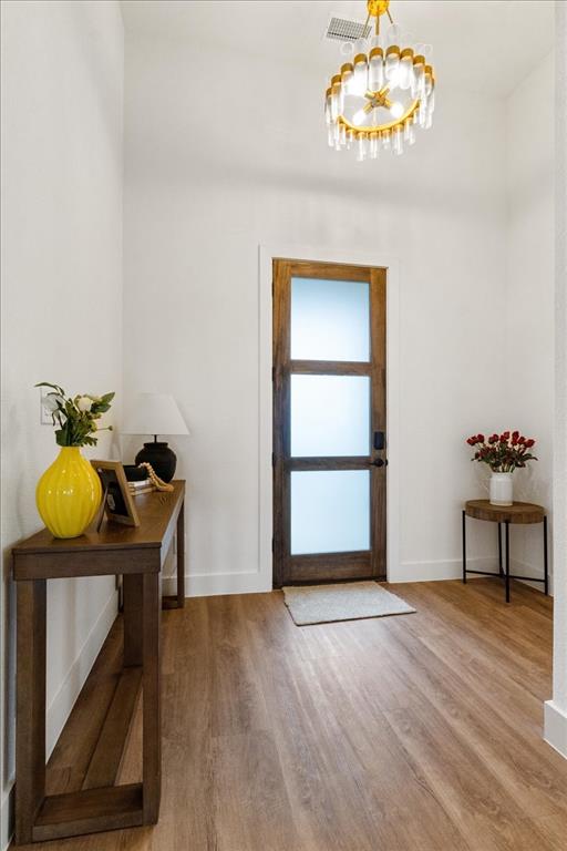 711 Hummingbird Lane