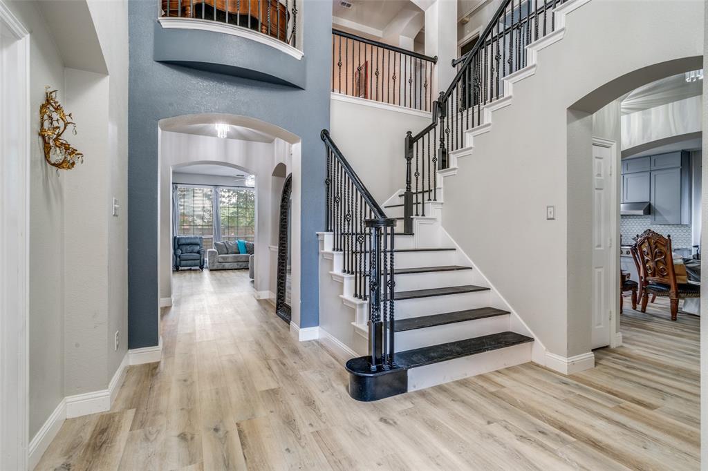 417 Long Cove Court