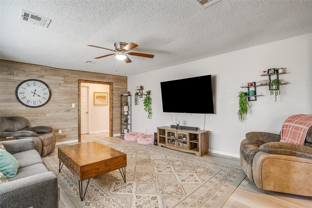 Cherokee Pass - Residential