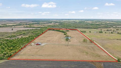 Tiny photo for 445 CR 24200, Roxton, TX 75477 (MLS # 21100775)