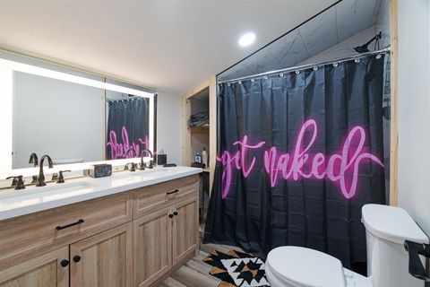 Tiny photo for 445 CR 24200, Roxton, TX 75477 (MLS # 21100775)