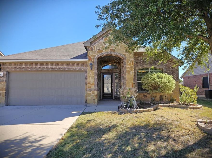 Beautiful 4 bedroom, 2 bath, 2 car garage home in the desirable Sendera Ranch subdivision of North Fort Worth. Custom paint, designer fixtures, stainless steel appliances, wood flooring, and many other wonderful features and upgrades. Large living room with fireplace. Spacious kitchen with breakfast area. Close to schools, shopping, and other amenities.