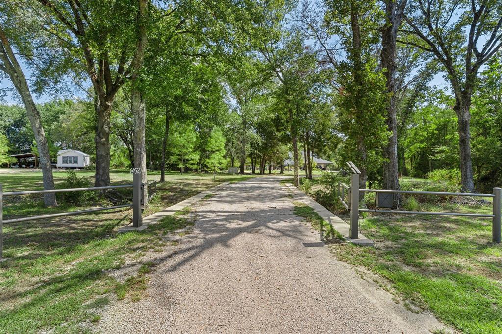 862 County Road 3800