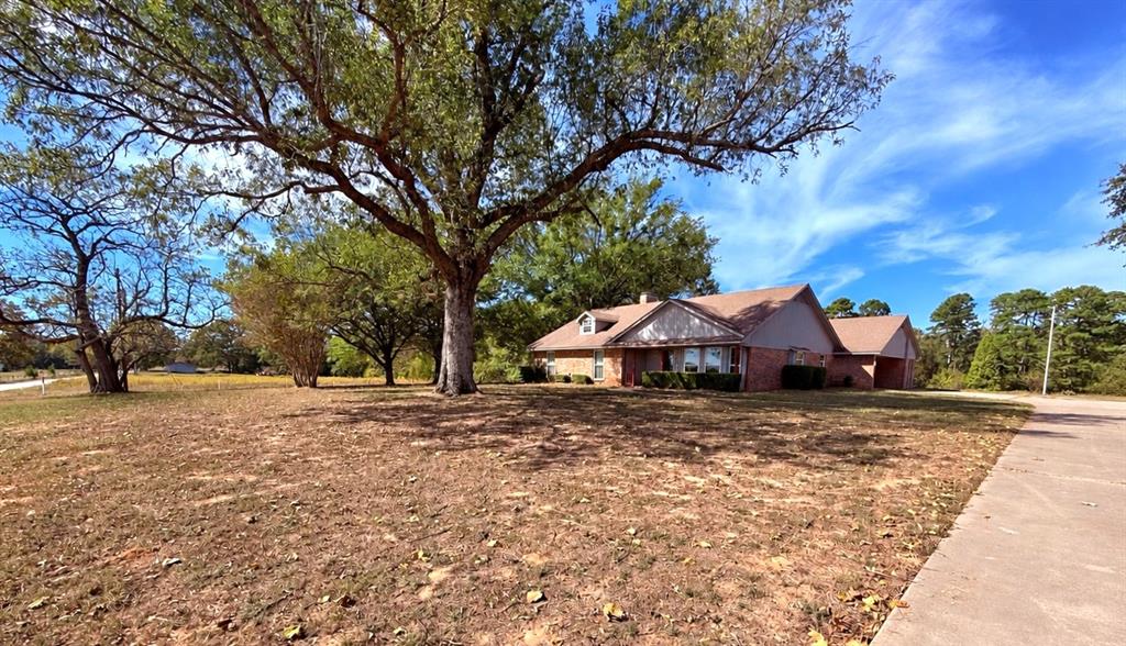Photo of 2613 County Road 4760, Winnsboro, TX 75494 (MLS # 21420814)