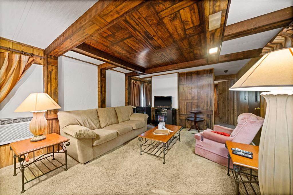 M M Sanchez Sur Oak Harbor - Residential