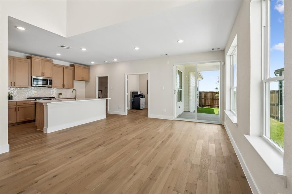 7113 Lathrop Lane
