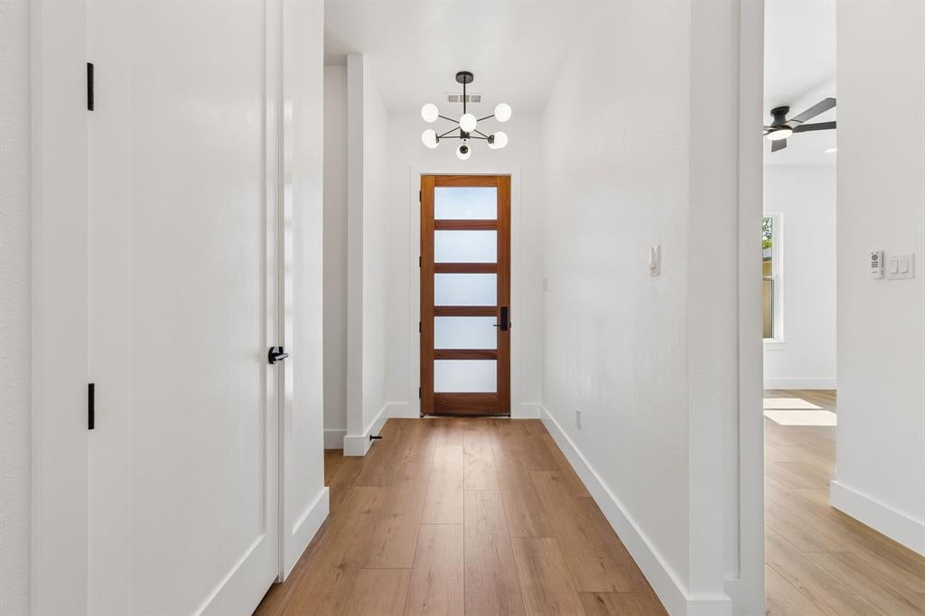 921 Woodcrest Drive