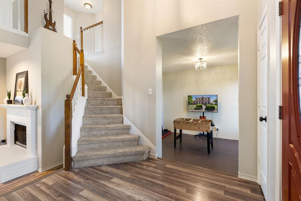 2726 Kingsbury Drive